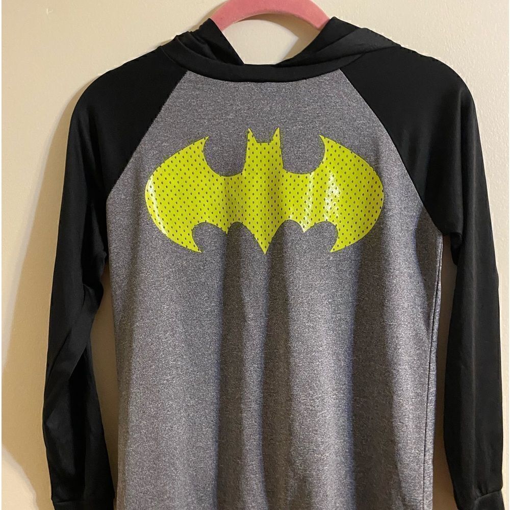 Batman long sleeve hooded top size small